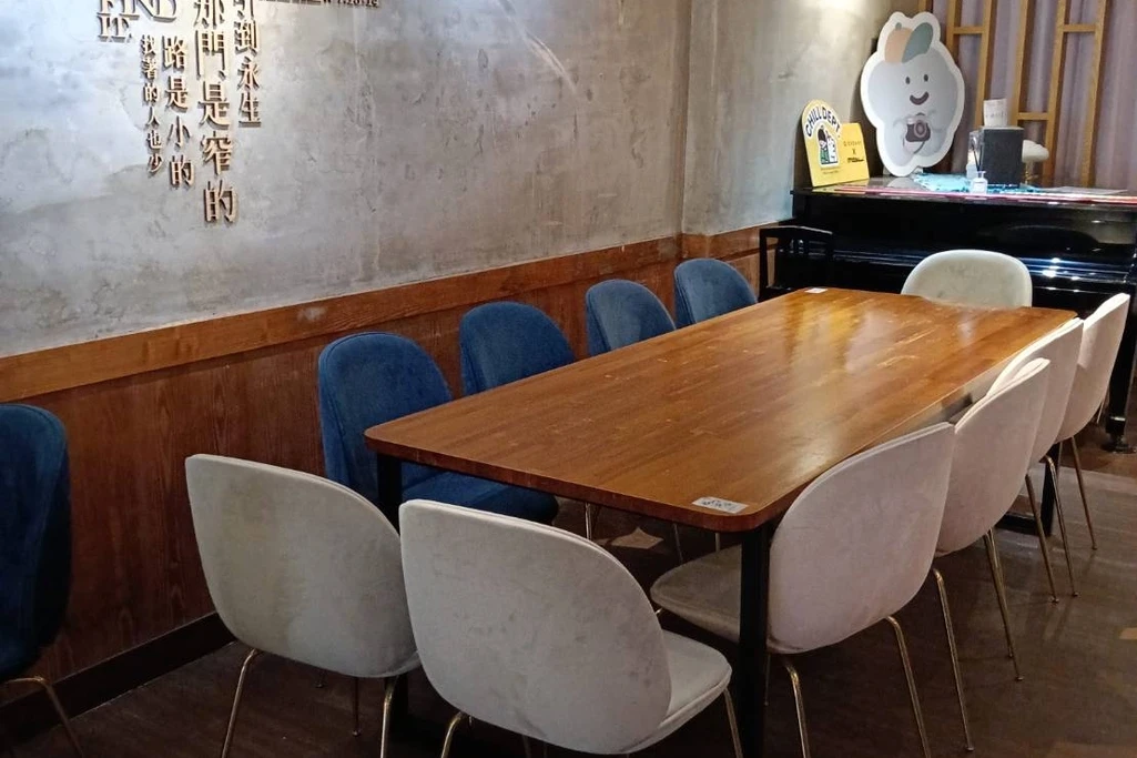 Roccoo Coffee 若渴咖啡開放空間