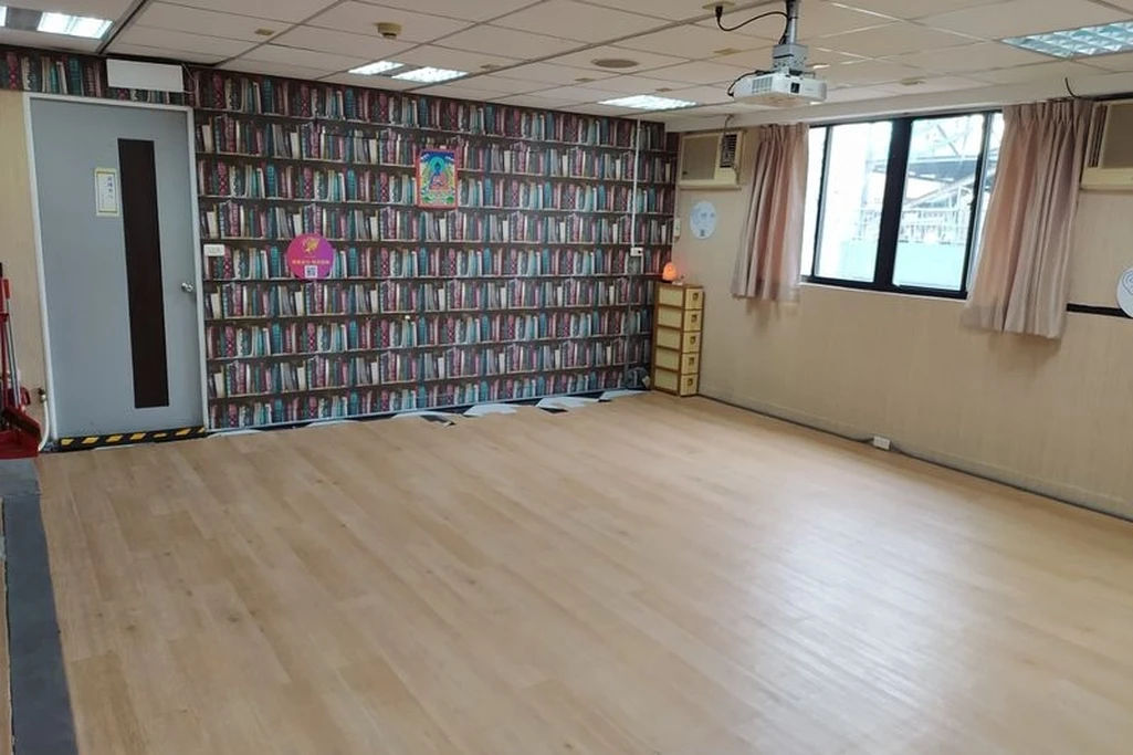 🧑‍🏫西門站走1分鐘｜講座｜課程｜培訓｜聚會｜白板｜投影｜氫水咖啡☕｜容納36人｜設備齊全