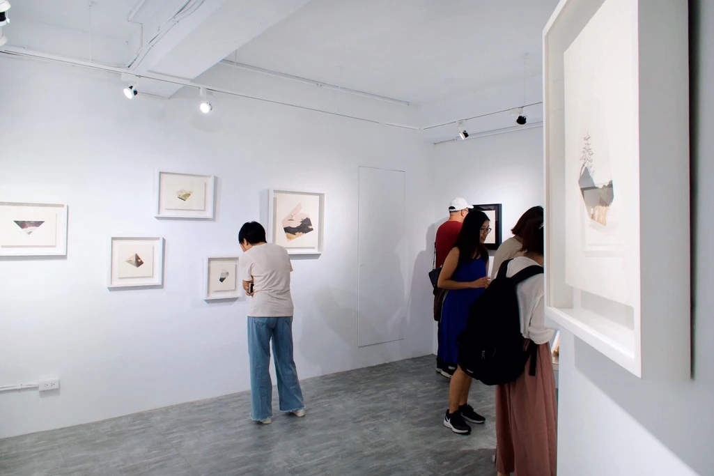 & other Art things 嘉俬房 玻璃屋