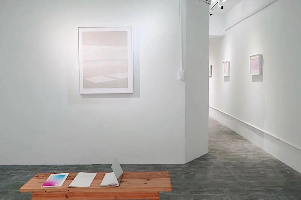 & other Art things 嘉俬房 玻璃屋