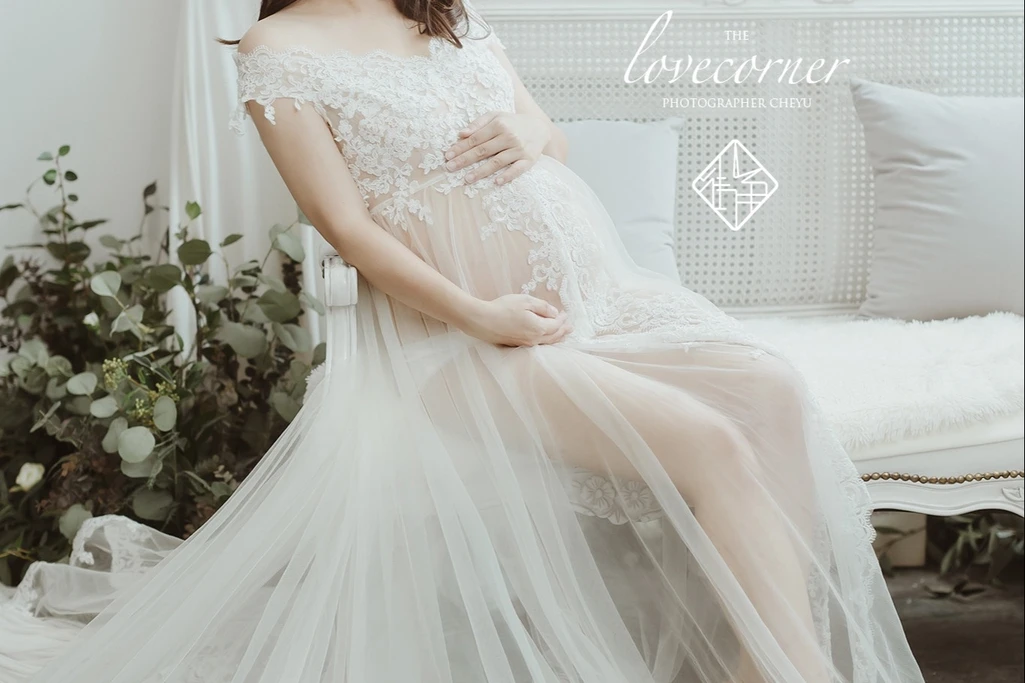 台南壹捌攝影棚 C區 婚紗_鋼琴_沙發