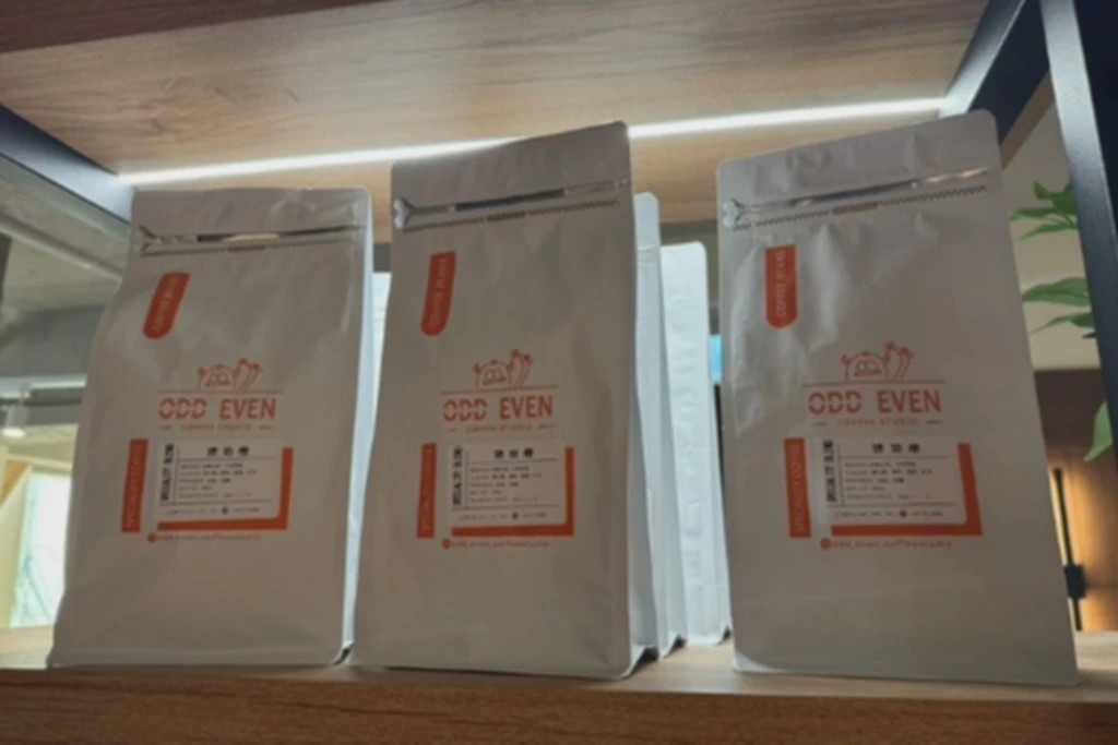 🌿 捷運三民高中站｜免費自助吧｜大採光｜高速WIFI＋人體工學椅｜辦公自修耍廢｜雙人包廂**請務必詳閱空間介紹💡