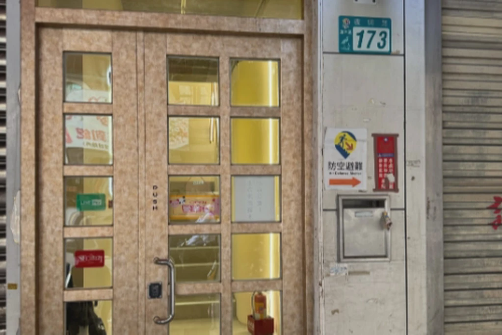 🌿 捷運三民高中站｜免費自助吧｜大採光｜高速WIFI＋人體工學椅｜辦公自修耍廢｜個人包廂**請務必詳閱空間介紹💡