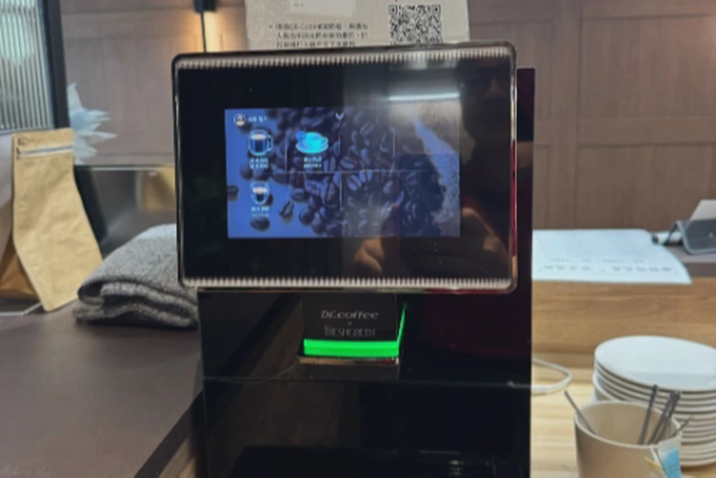 🌿 捷運三民高中站｜免費自助吧｜大採光｜高速WIFI＋人體工學椅｜辦公自修耍廢｜雙人包廂**請務必詳閱空間介紹💡