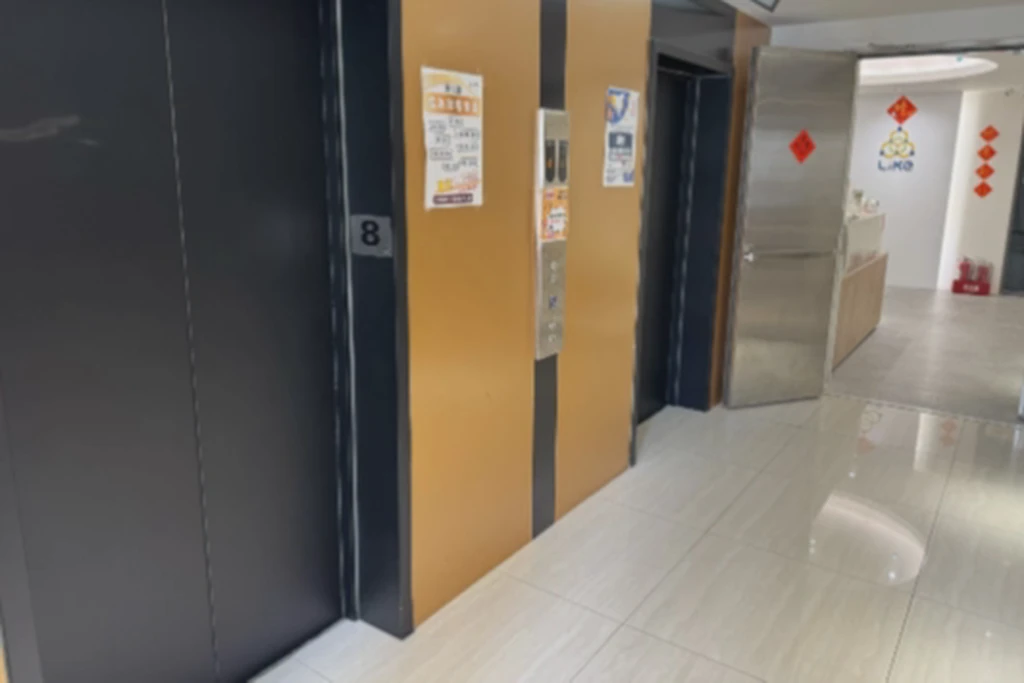 🚇台北車站步行3分鐘｜64人｜專業講座會議課程空間｜附投影布幕、音響麥克風、微波爐、列印機｜806