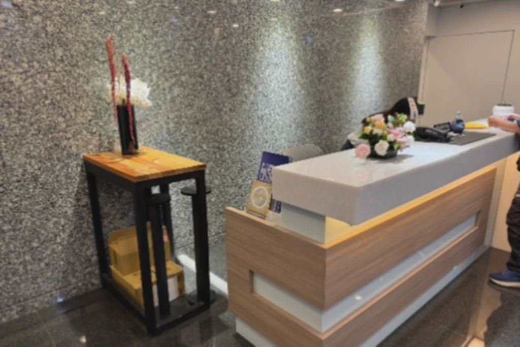 松山機場站步行5分鐘｜獨立會議空間｜白板＋投影布幕｜6人適用✨牛郎