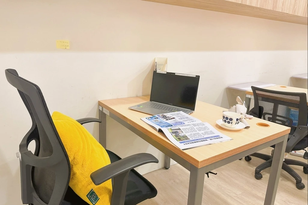 5人辦公室 OFFICE ｜台北車站3分鐘｜極方便｜空間大｜30,000 月租