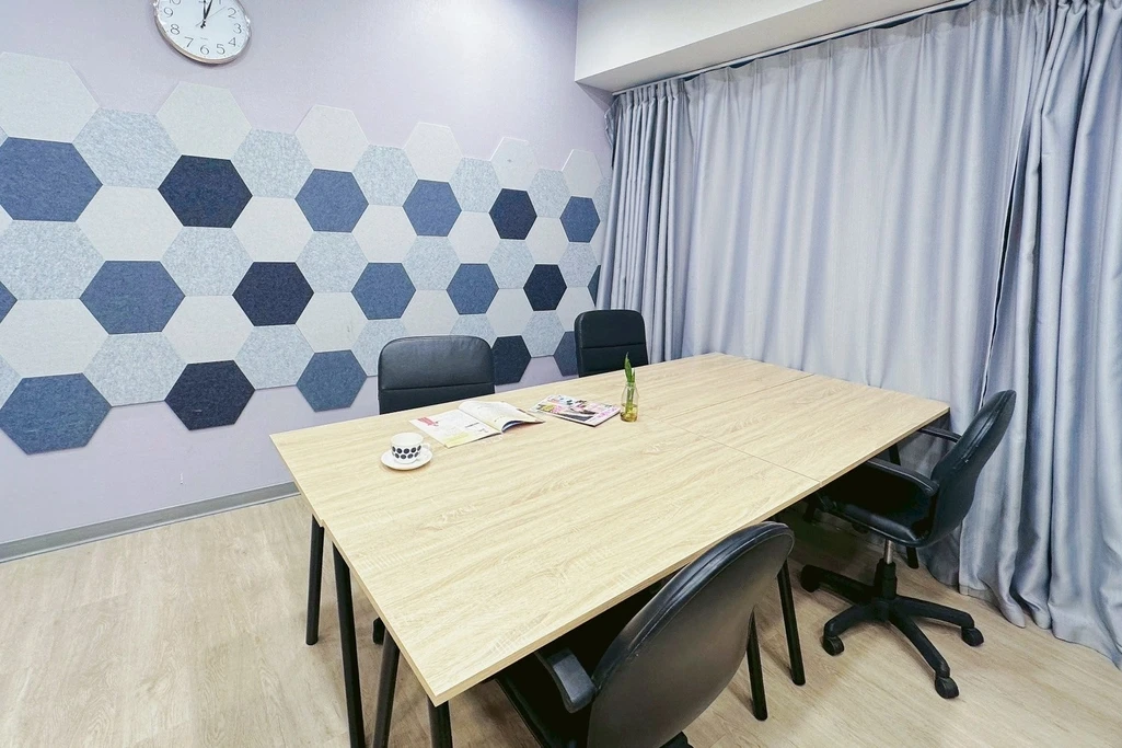 5人辦公室 OFFICE ｜台北車站3分鐘｜極方便｜空間大｜30,000 月租
