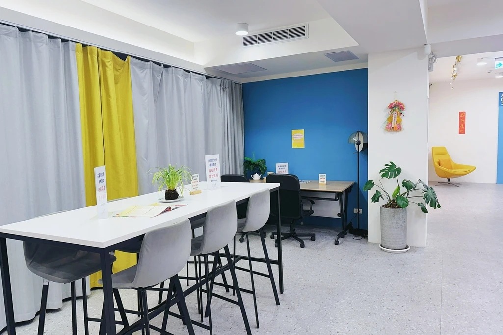 5人辦公室 OFFICE ｜台北車站3分鐘｜極方便｜空間大｜30,000 月租