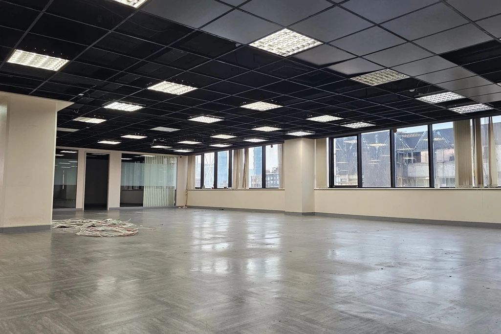 大型開放工作空間 擁101美景