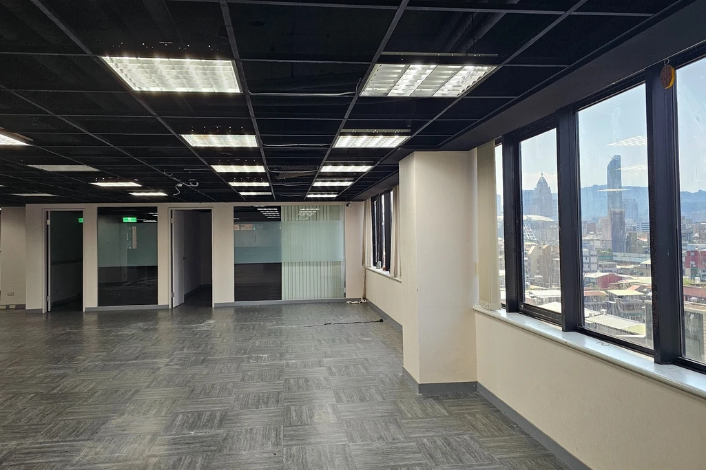 大型開放工作空間  擁101美景